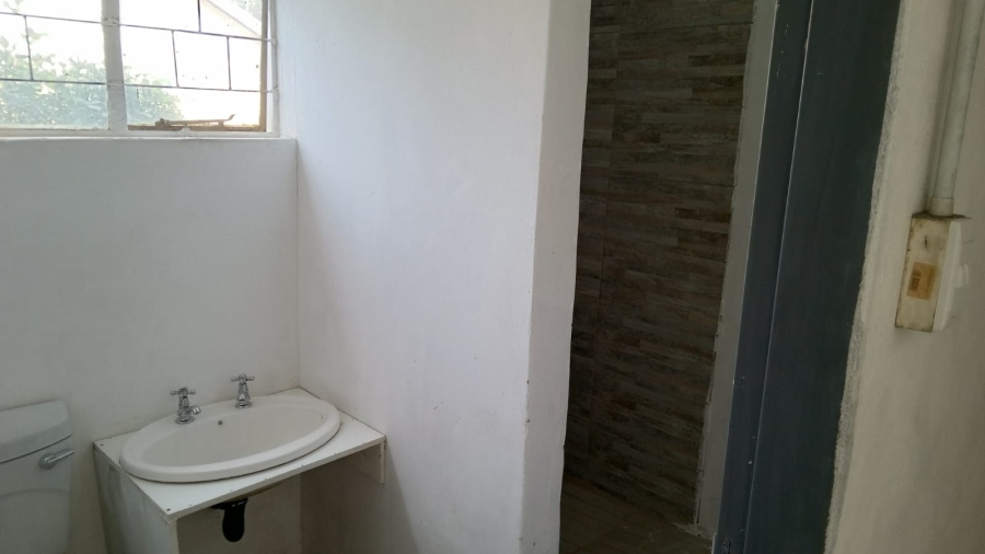 To Let 1 Bedroom Property for Rent in Witfield Gauteng