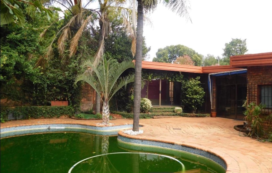 5 Bedroom Property for Sale in Eldoraigne Gauteng