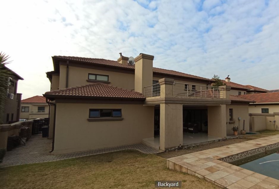 4 Bedroom Property for Sale in Blue Valley Golf Estate Gauteng