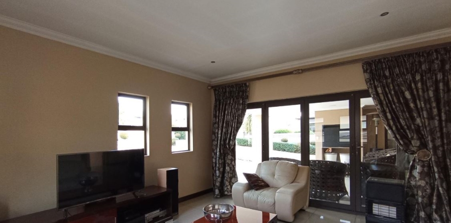 4 Bedroom Property for Sale in Blue Valley Golf Estate Gauteng