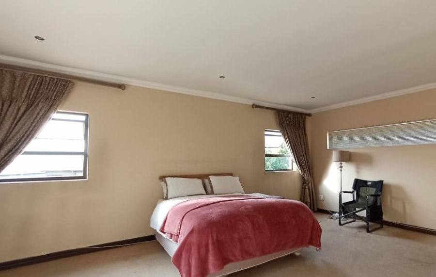 4 Bedroom Property for Sale in Blue Valley Golf Estate Gauteng