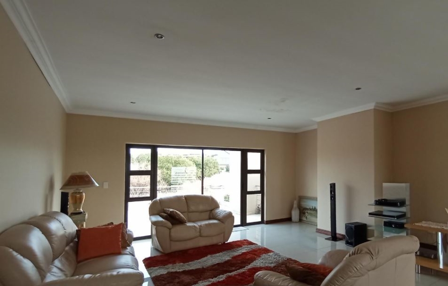 4 Bedroom Property for Sale in Blue Valley Golf Estate Gauteng