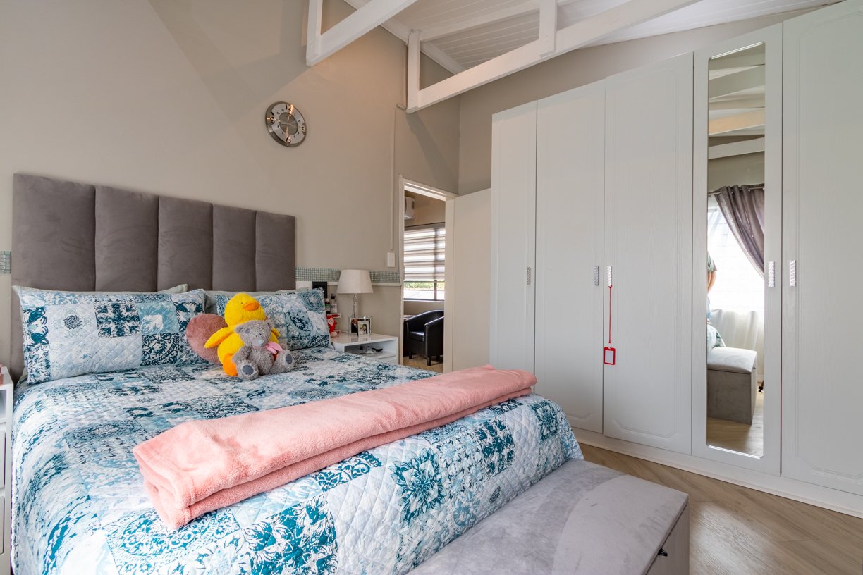 4 Bedroom Property for Sale in Alphen Park Gauteng