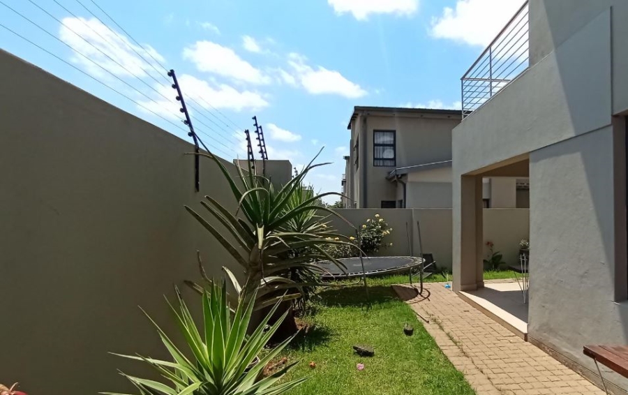 3 Bedroom Property for Sale in Raslouw Gauteng