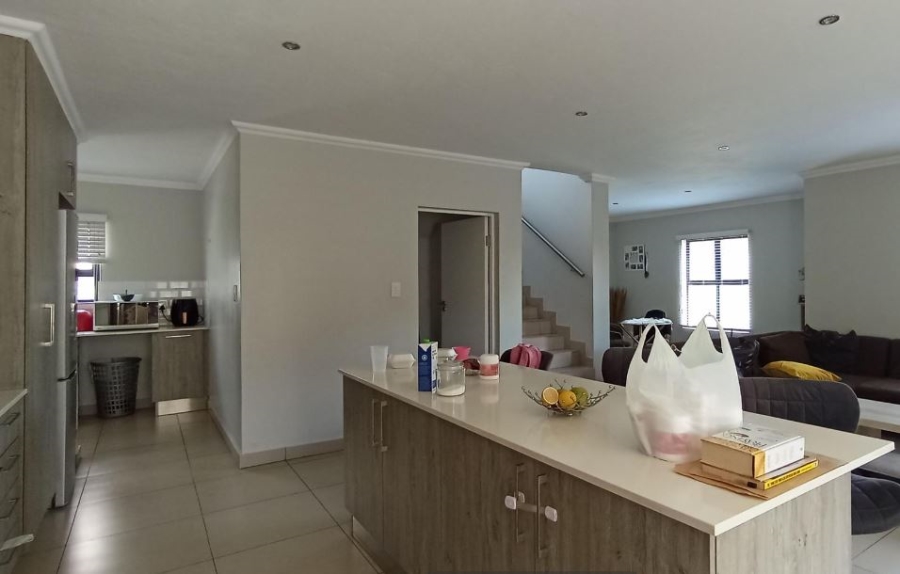 3 Bedroom Property for Sale in Raslouw Gauteng