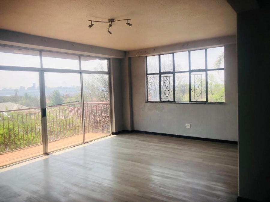 6 Bedroom Property for Sale in The Hill Gauteng