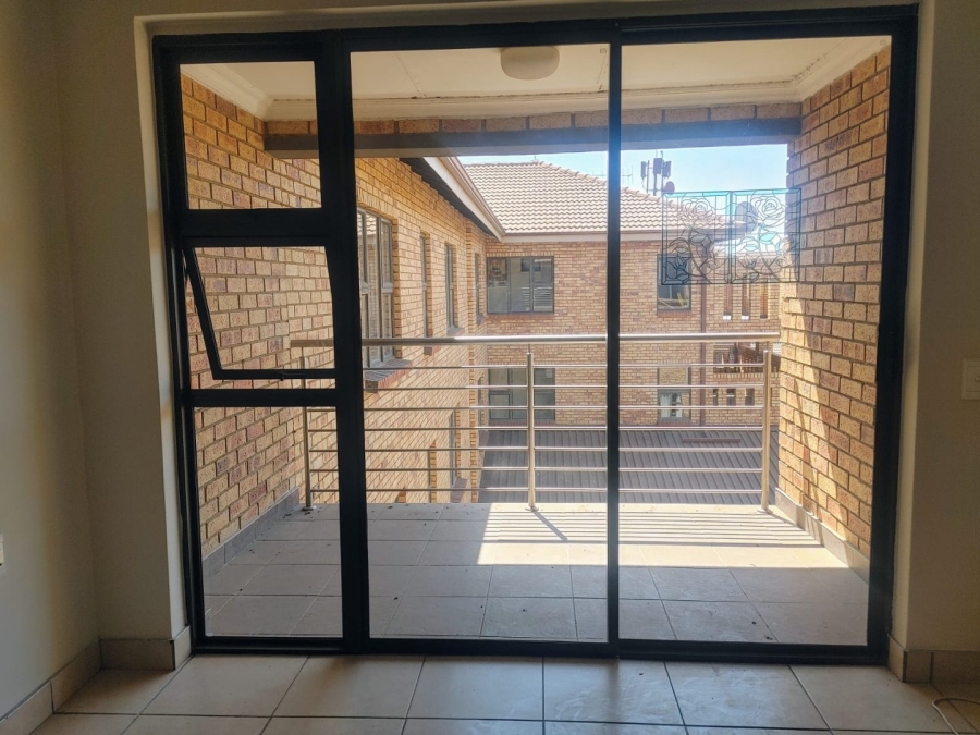 2 Bedroom Property for Sale in Montana Tuine Gauteng