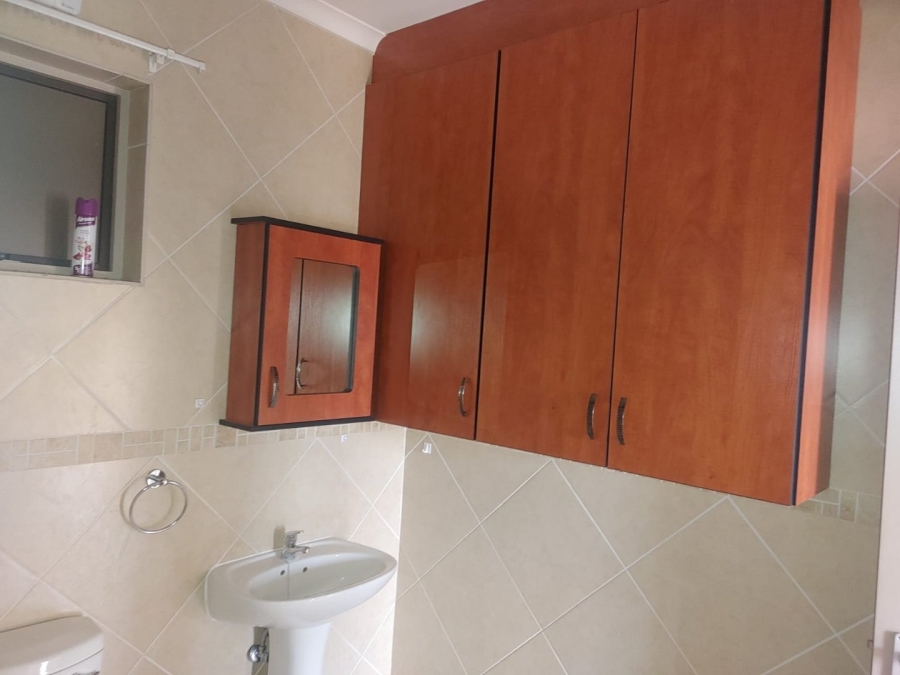 2 Bedroom Property for Sale in Montana Tuine Gauteng