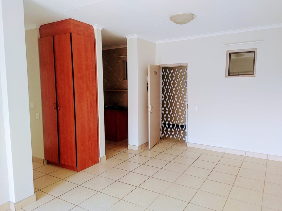 2 Bedroom Property for Sale in Montana Tuine Gauteng