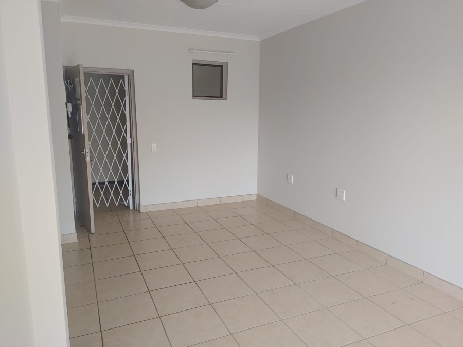 2 Bedroom Property for Sale in Montana Tuine Gauteng