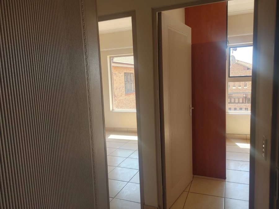 2 Bedroom Property for Sale in Montana Tuine Gauteng