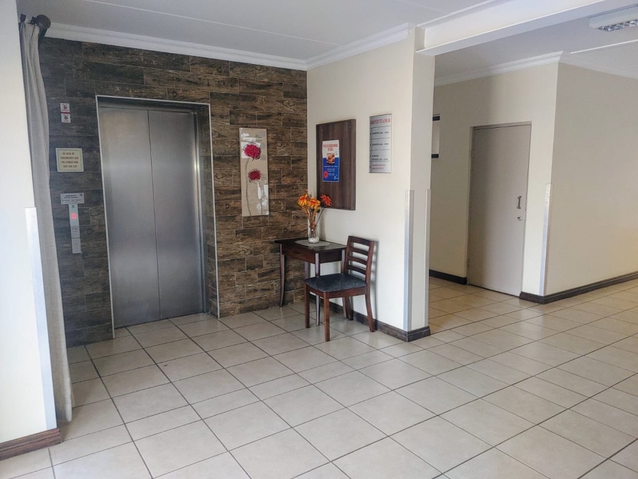 2 Bedroom Property for Sale in Montana Tuine Gauteng