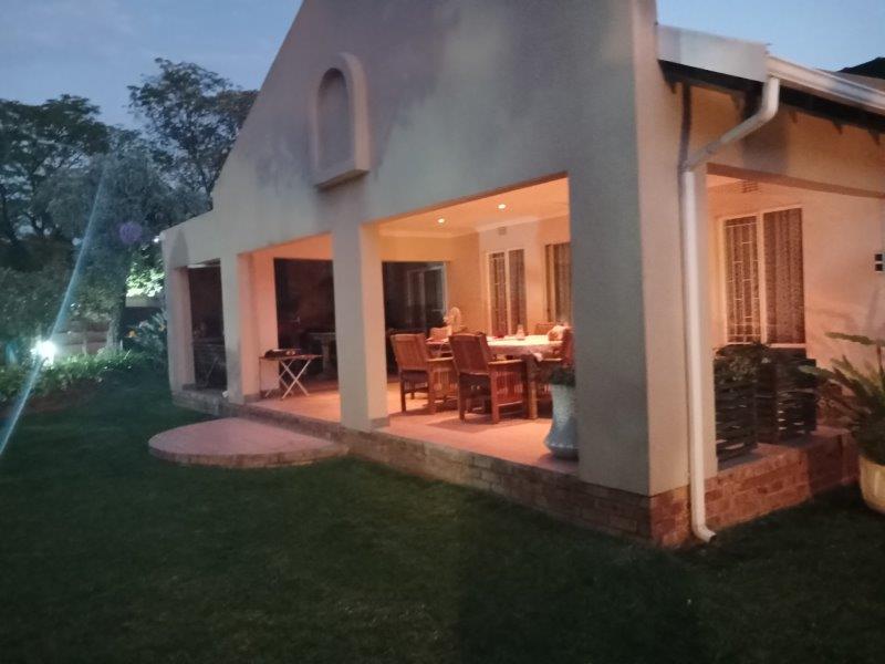 4 Bedroom Property for Sale in Crystal Park Gauteng