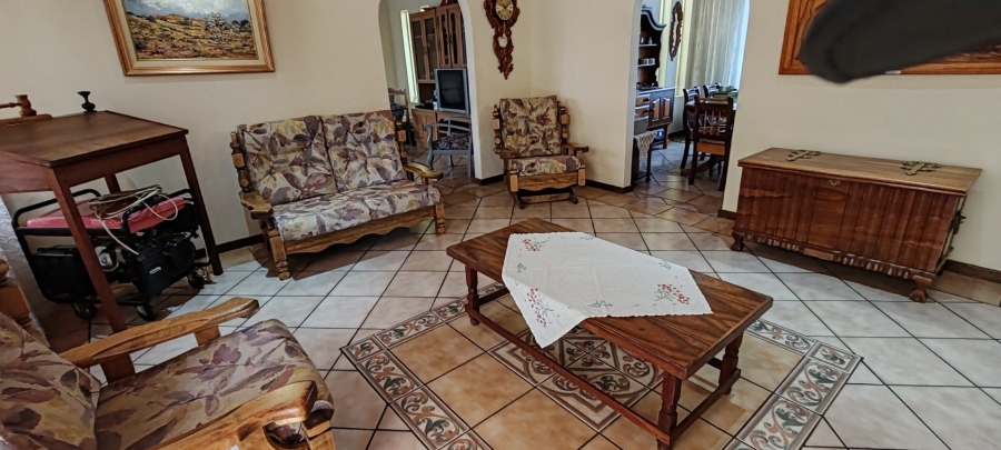 4 Bedroom Property for Sale in Crystal Park Gauteng