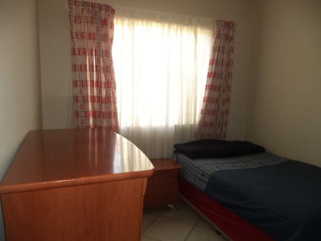 To Let 2 Bedroom Property for Rent in Monavoni Gauteng