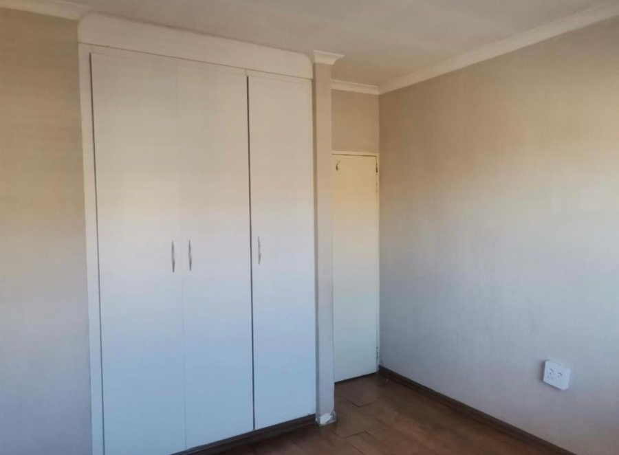 2 Bedroom Property for Sale in Germiston South Gauteng