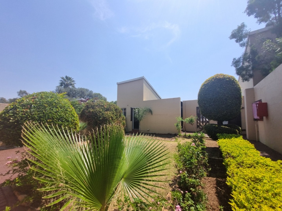 3 Bedroom Property for Sale in Bryanston Gauteng