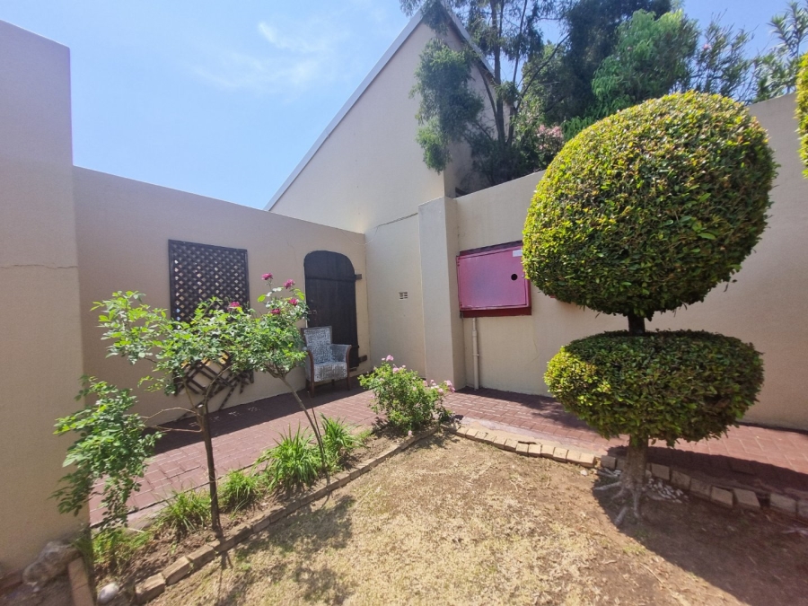 3 Bedroom Property for Sale in Bryanston Gauteng