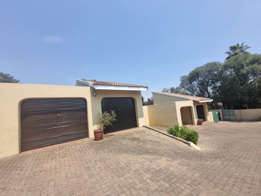 3 Bedroom Property for Sale in Bryanston Gauteng