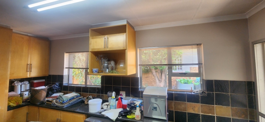 4 Bedroom Property for Sale in Eldopark Gauteng