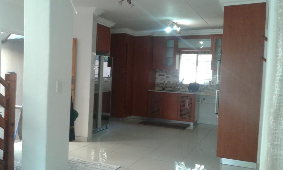 To Let 3 Bedroom Property for Rent in Bassonia Gauteng