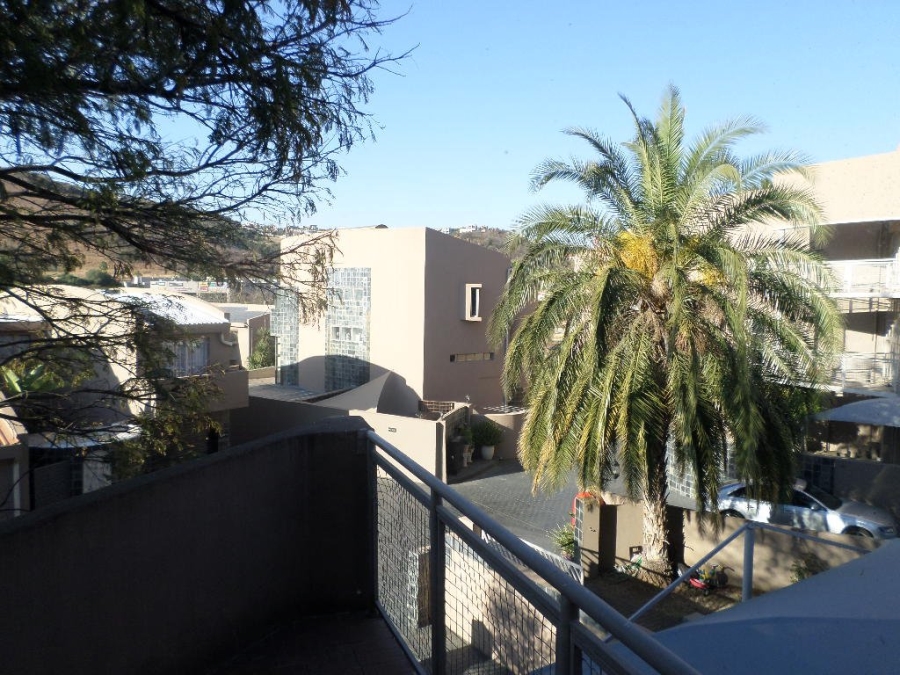 To Let 3 Bedroom Property for Rent in Bassonia Gauteng