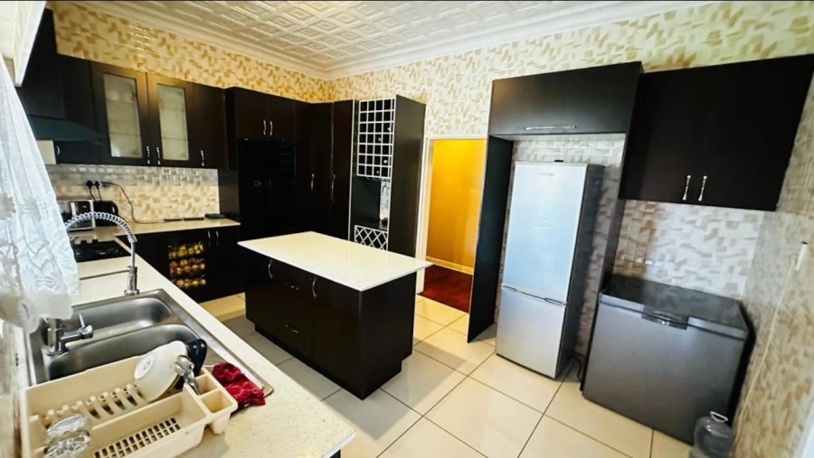 6 Bedroom Property for Sale in Solheim Gauteng