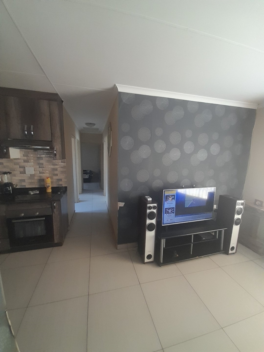 3 Bedroom Property for Sale in Soshanguve VV Gauteng