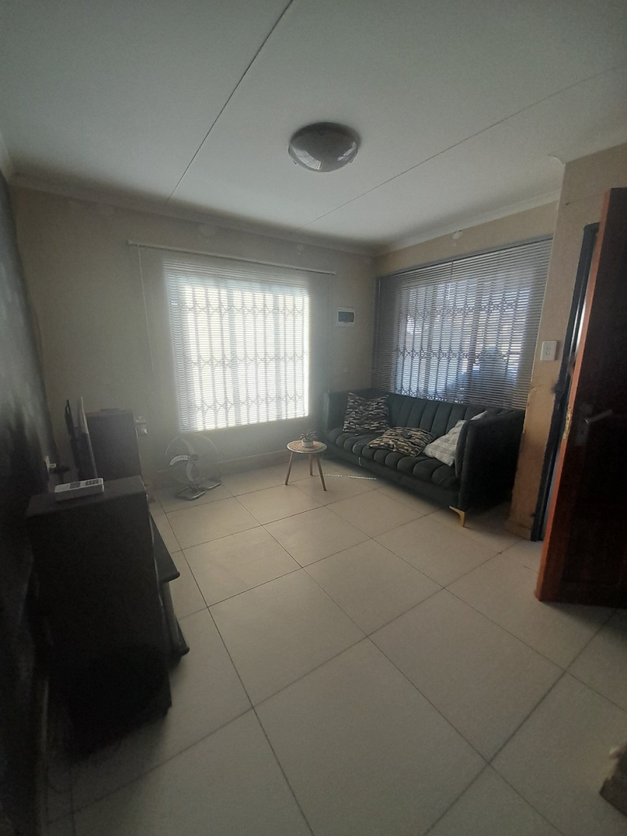 3 Bedroom Property for Sale in Soshanguve VV Gauteng