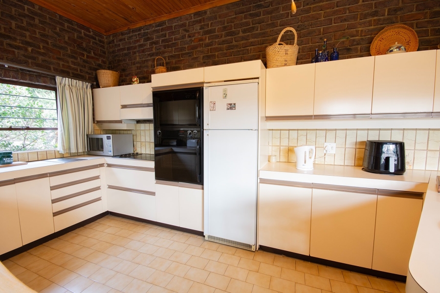 4 Bedroom Property for Sale in Overkruin Gauteng