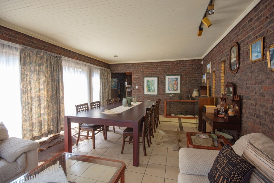 4 Bedroom Property for Sale in Overkruin Gauteng