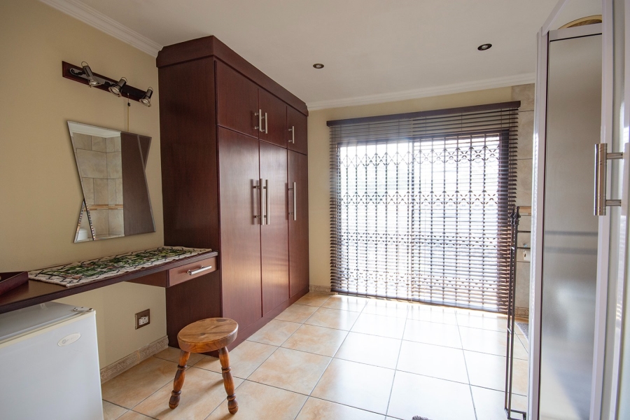 4 Bedroom Property for Sale in Overkruin Gauteng