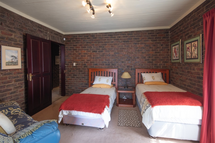 4 Bedroom Property for Sale in Overkruin Gauteng