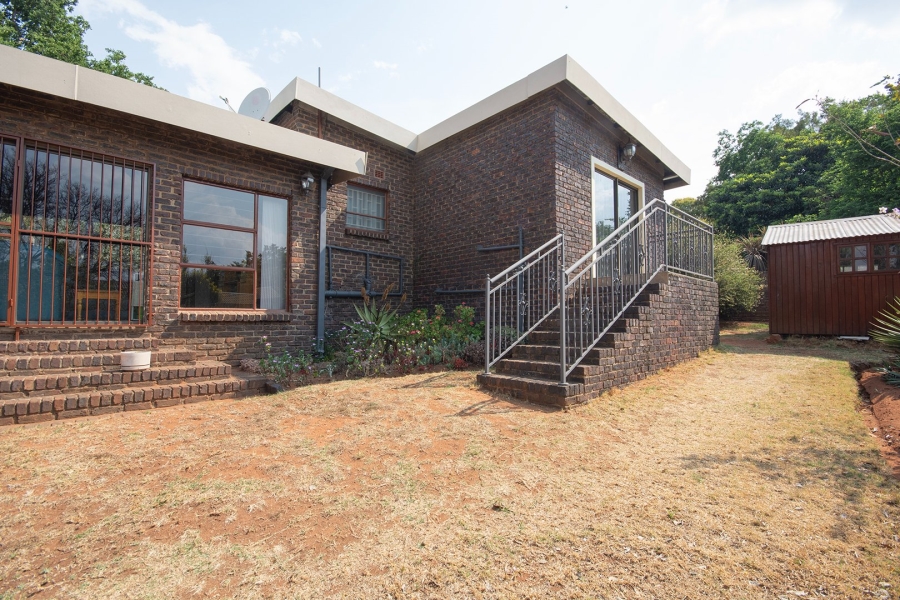 4 Bedroom Property for Sale in Overkruin Gauteng