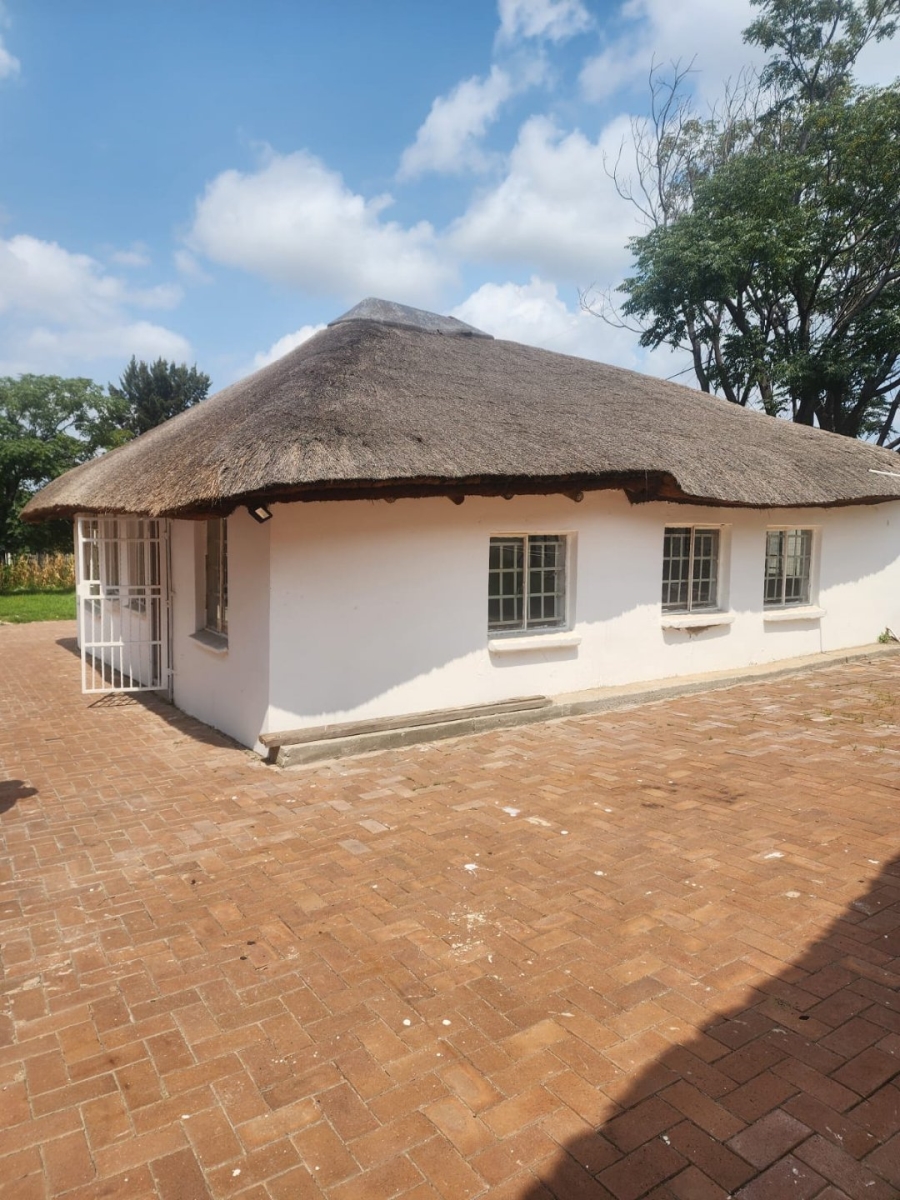 To Let 13 Bedroom Property for Rent in President Park Gauteng