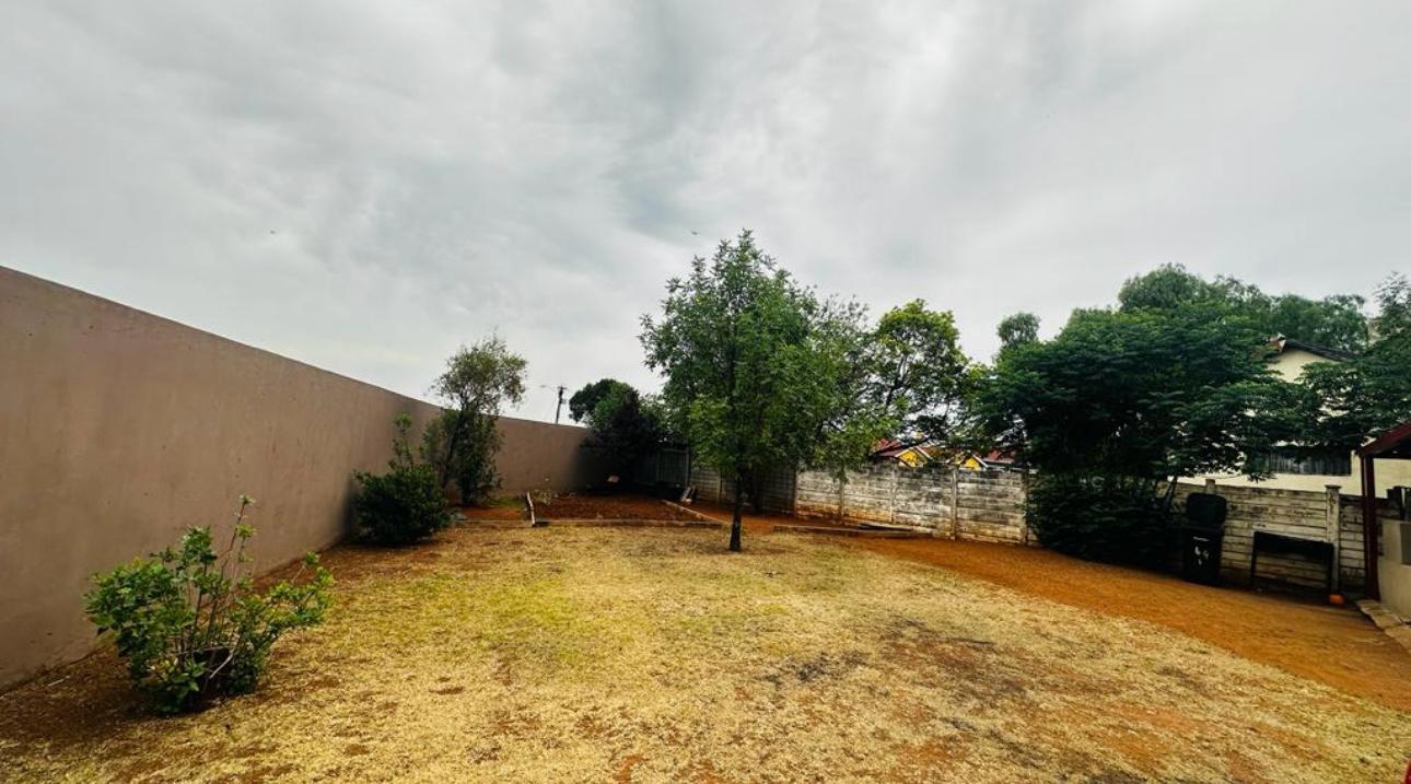 3 Bedroom Property for Sale in Roodekop Gauteng