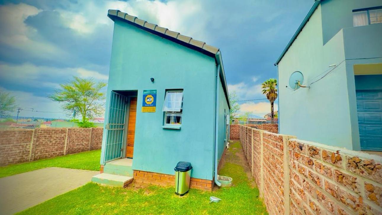 2 Bedroom Property for Sale in South Hills Gauteng