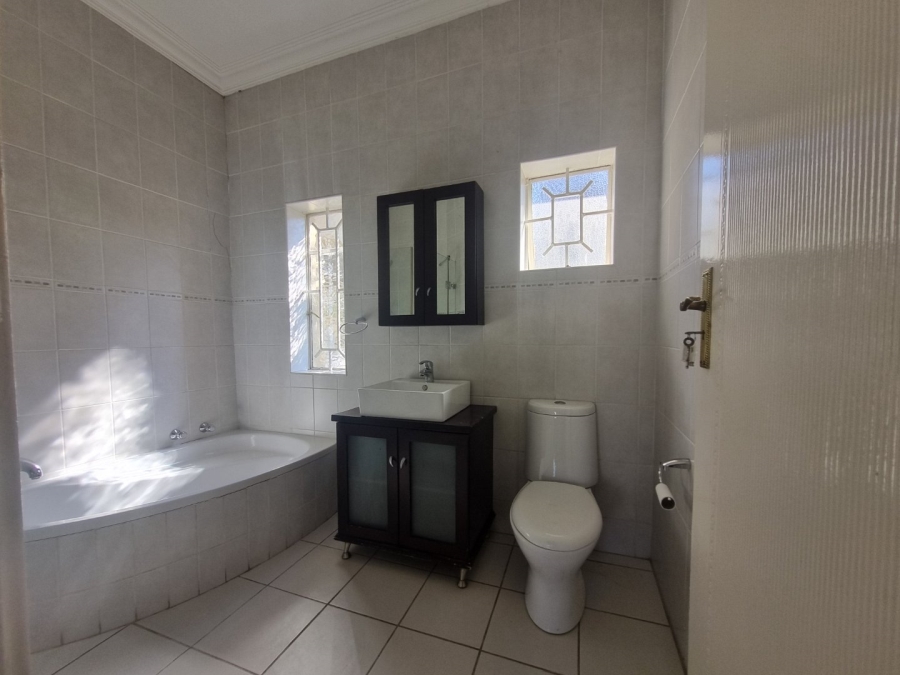 4 Bedroom Property for Sale in Highlands North Gauteng