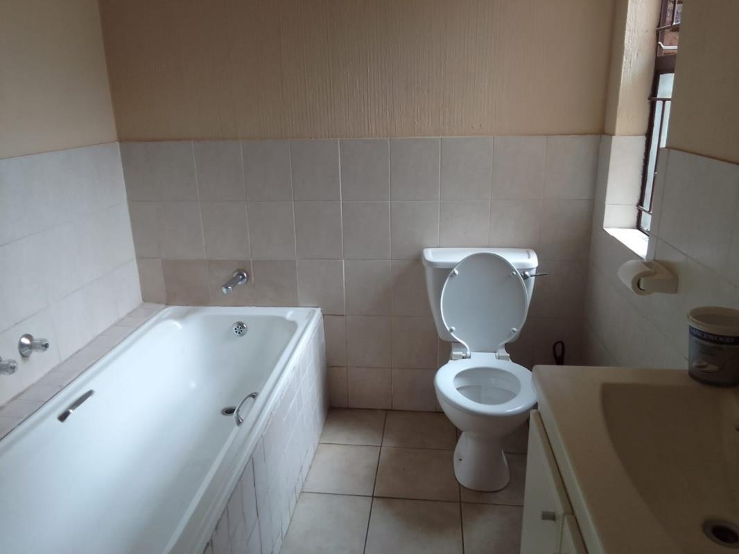 2 Bedroom Property for Sale in Vorna Valley Gauteng