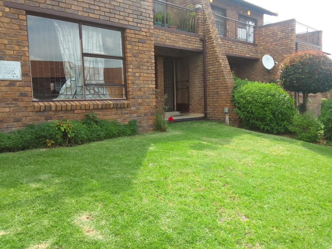 2 Bedroom Property for Sale in Vorna Valley Gauteng