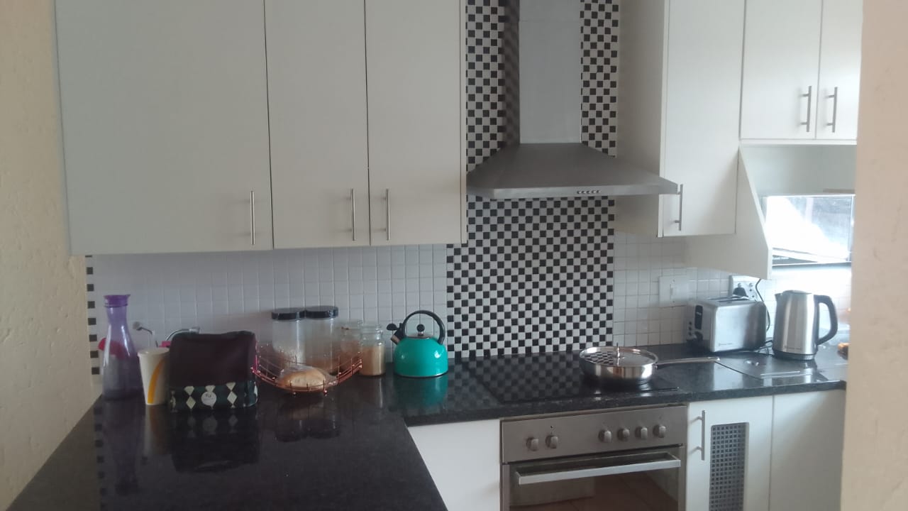 2 Bedroom Property for Sale in Vorna Valley Gauteng