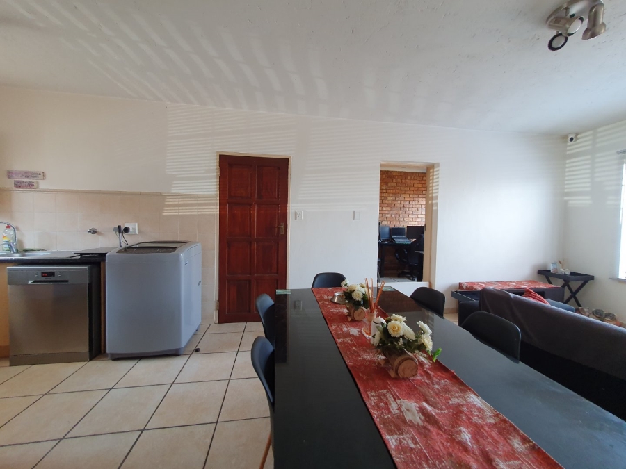 2 Bedroom Property for Sale in Mountain View Gauteng