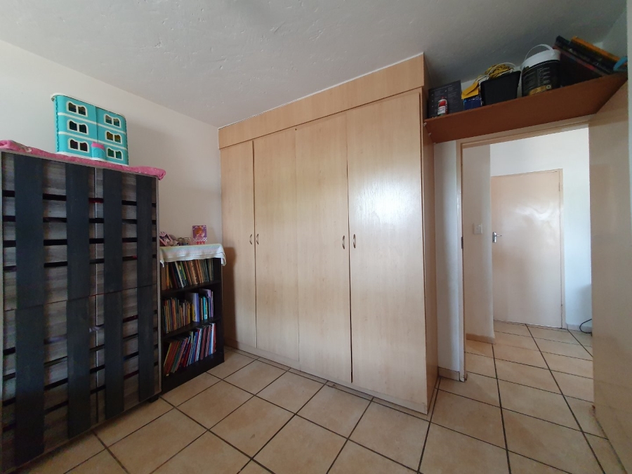 2 Bedroom Property for Sale in Mountain View Gauteng