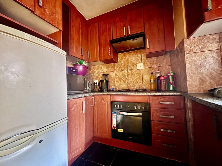 1 Bedroom Property for Sale in Sunnyside Gauteng