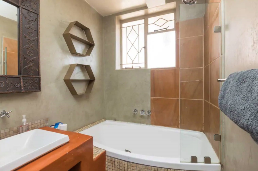 2 Bedroom Property for Sale in Illovo Gauteng