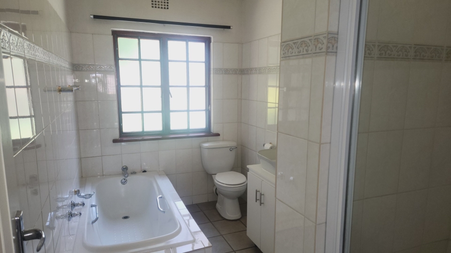 To Let 2 Bedroom Property for Rent in Chartwell Gauteng