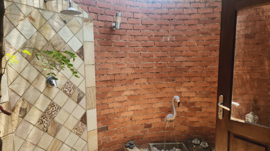 4 Bedroom Property for Sale in Olivedale Gauteng