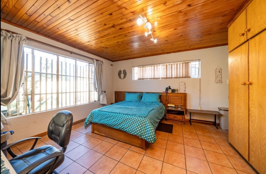 4 Bedroom Property for Sale in Groeneweide Gauteng