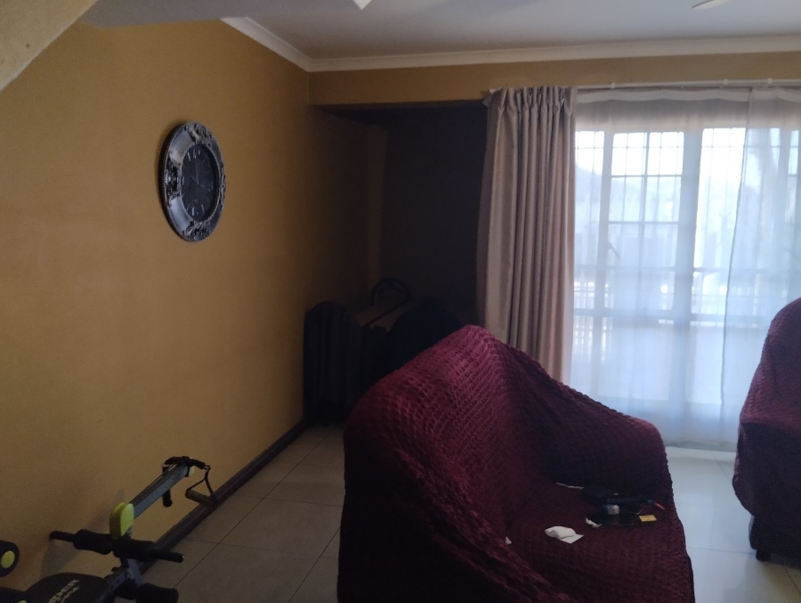 2 Bedroom Property for Sale in Kenilworth Gauteng