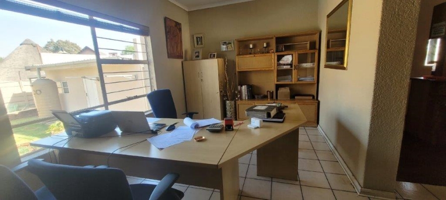 3 Bedroom Property for Sale in Verwoerdpark Gauteng